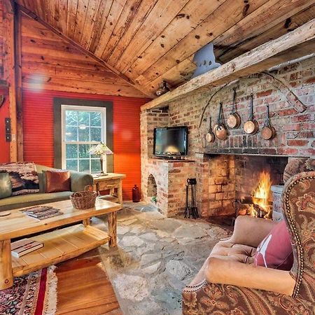 Ginny'S Cabin Spruce Pine Екстериор снимка