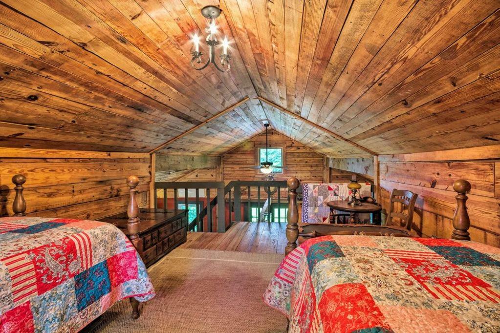 Ginny'S Cabin Spruce Pine Екстериор снимка
