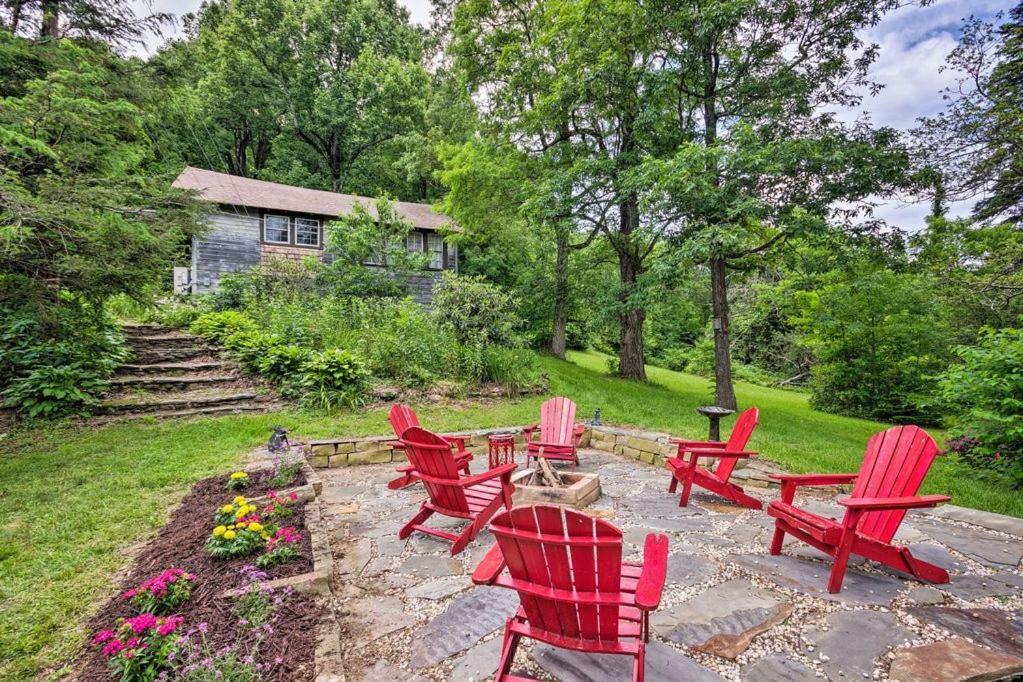 Ginny'S Cabin Spruce Pine Екстериор снимка