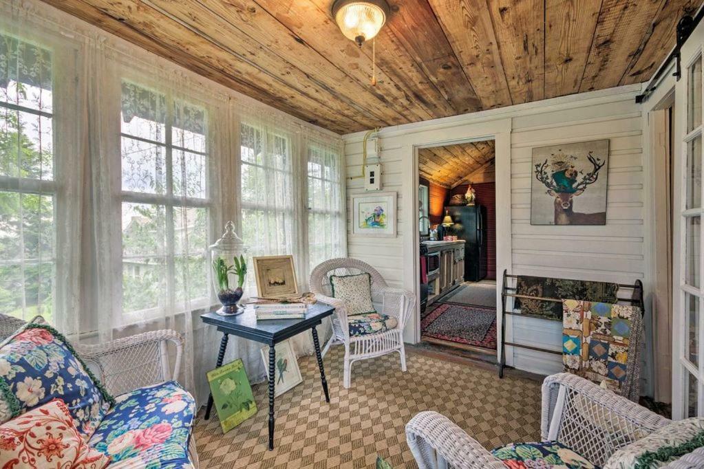 Ginny'S Cabin Spruce Pine Екстериор снимка