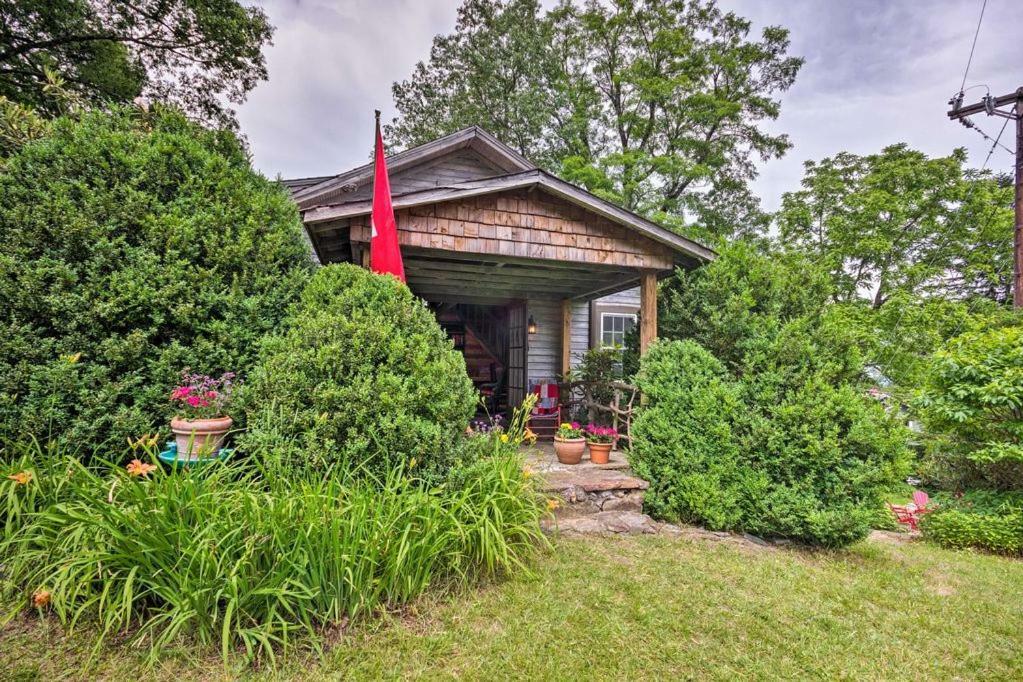 Ginny'S Cabin Spruce Pine Екстериор снимка